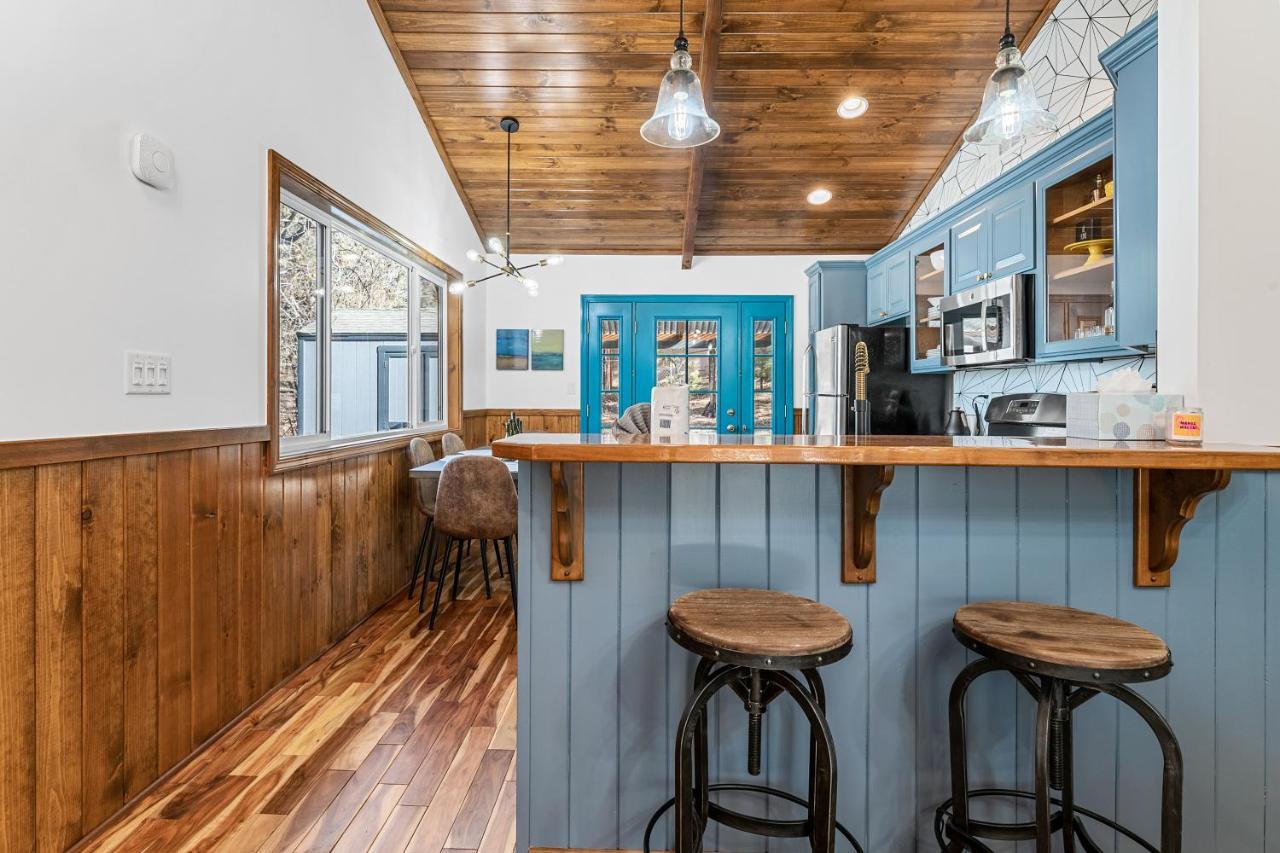 Yellow Pine Lodge - Charming Cottage Style Cabin With Peak-A-Boo Lake And Mountain Views Big Bear Lake Exterior foto